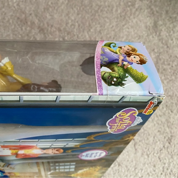 New Disney Junior Sofia the First Royal Family Collection Set Toy - Picture 3 of 4